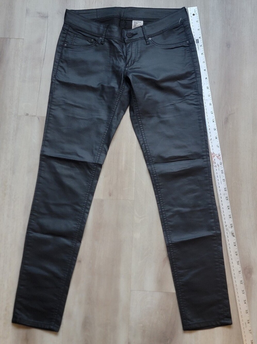 Black Coated Skinny Jeans Size 27/30
